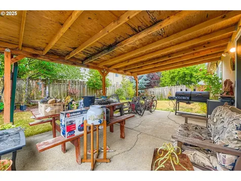 15619 NE Hickory Street Vancouver WA 98682