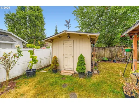 15619 NE Hickory Street Vancouver WA 98682