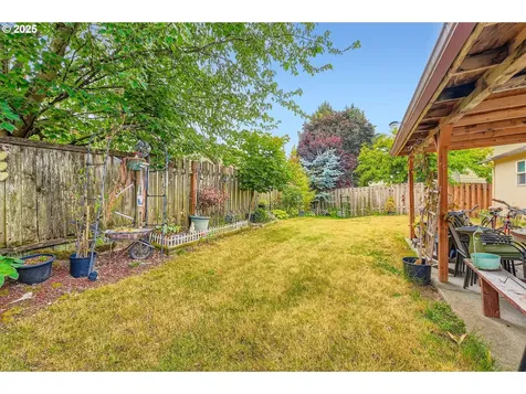 15619 NE Hickory Street Vancouver WA 98682