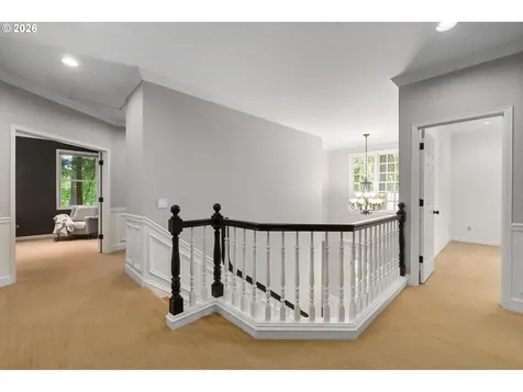 15451 Village Drive Lake Oswego OR 97034