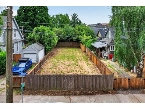 24 NE Going Street Portland OR 97211