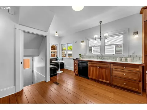 4823 NE 21st Avenue Portland OR 97211