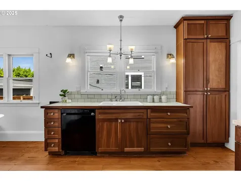 4823 NE 21st Avenue Portland OR 97211