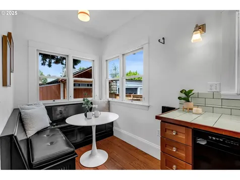 4823 NE 21st Avenue Portland OR 97211