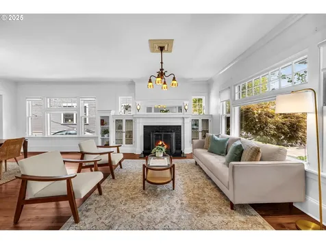 4823 NE 21st Avenue Portland OR 97211