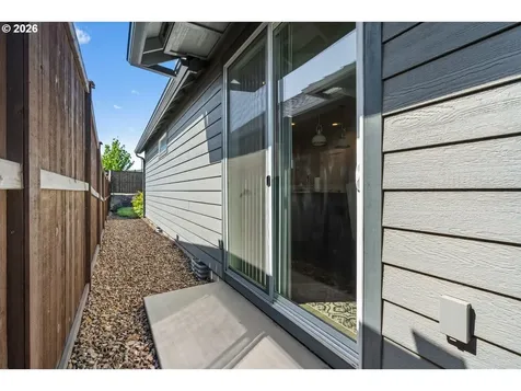 4124 SW Coyote Avenue Redmond OR 97756