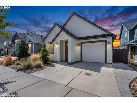 4124 SW Coyote Avenue Redmond OR 97756