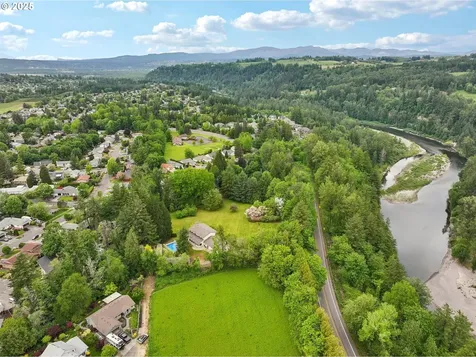 28040 SE Stark Street Troutdale OR 97060