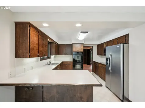 28040 SE Stark Street Troutdale OR 97060