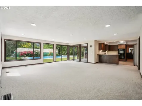 28040 SE Stark Street Troutdale OR 97060