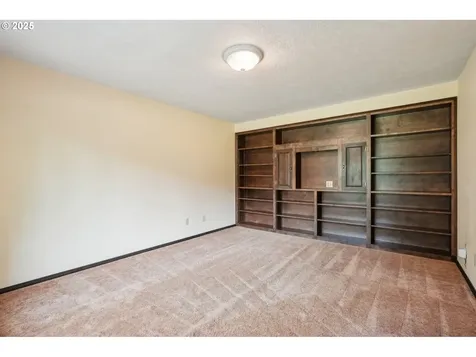 28040 SE Stark Street Troutdale OR 97060