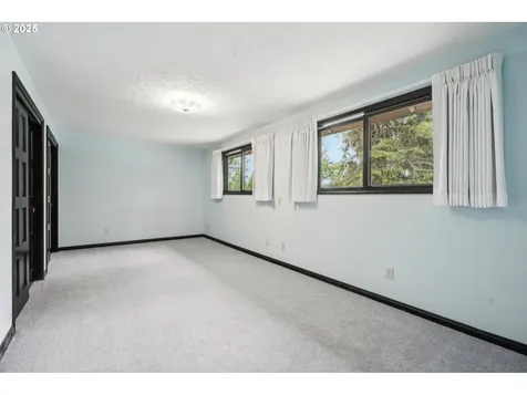 28040 SE Stark Street Troutdale OR 97060