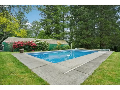 28040 SE Stark Street Troutdale OR 97060