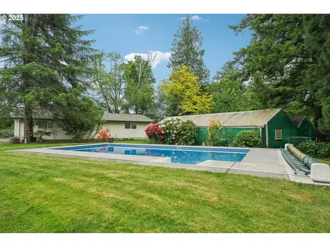 28040 SE Stark Street Troutdale OR 97060