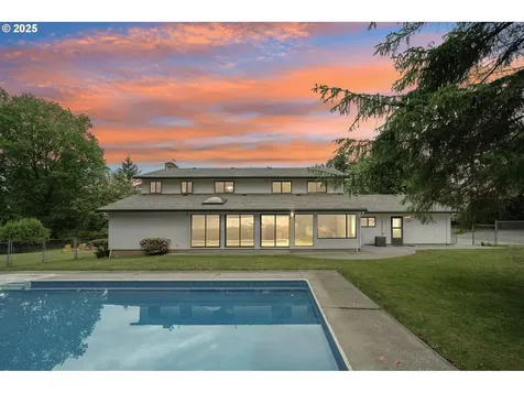 28040 SE Stark Street Troutdale OR 97060