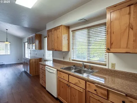14674 Wollam Road Brookings OR 97415