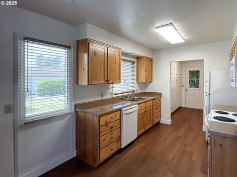 14674 Wollam Road Brookings OR 97415