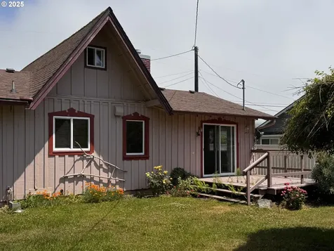 14674 Wollam Road Brookings OR 97415