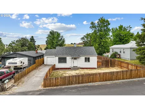 3009 SW Isaac Avenue Pendleton OR 97801