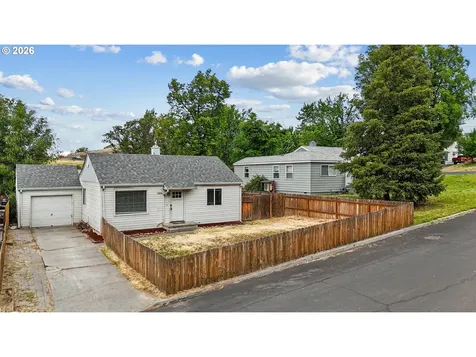 3009 SW Isaac Avenue Pendleton OR 97801