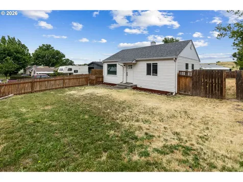 3009 SW Isaac Avenue Pendleton OR 97801