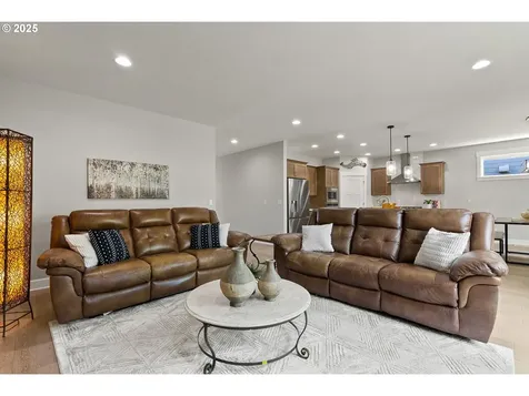 1711 35th Avenue Forest Grove OR 97116