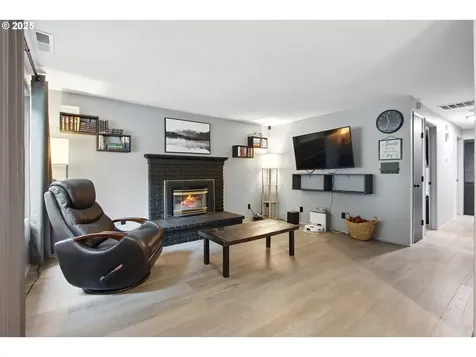3158 SE 157th Avenue Portland OR 97236