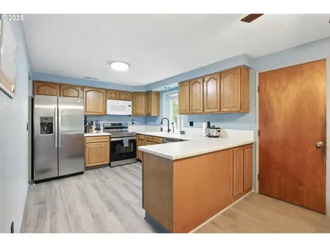 3158 SE 157th Avenue Portland OR 97236