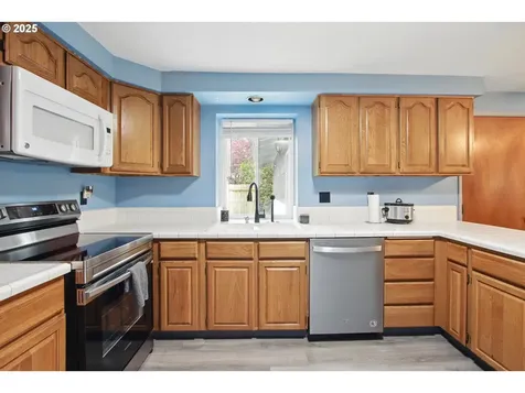 3158 SE 157th Avenue Portland OR 97236
