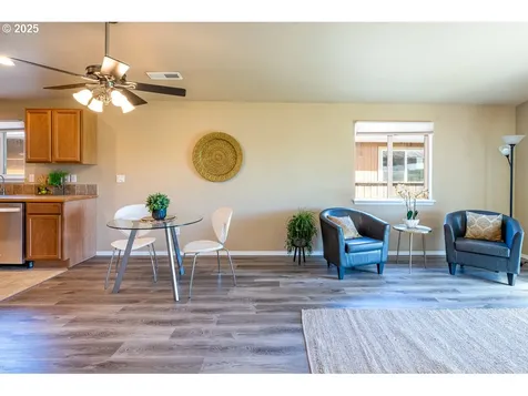 5914 Avalon Street Eugene OR 97402