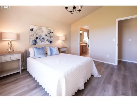 5914 Avalon Street Eugene OR 97402