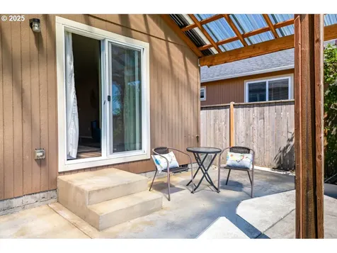 5914 Avalon Street Eugene OR 97402