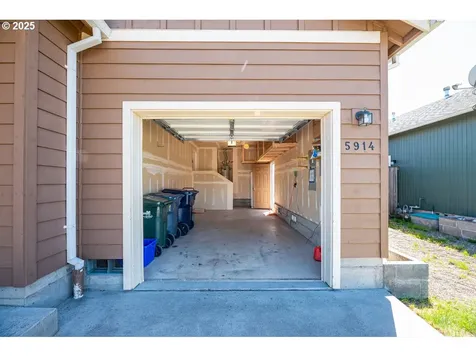 5914 Avalon Street Eugene OR 97402