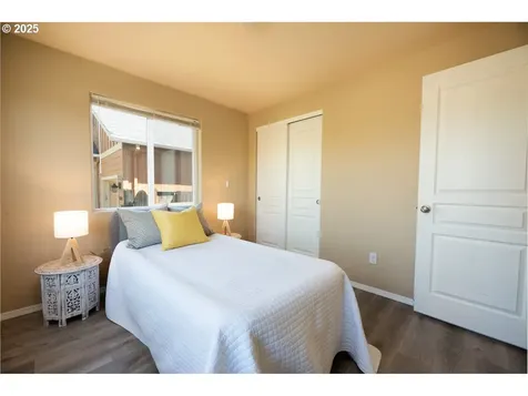 5914 Avalon Street Eugene OR 97402