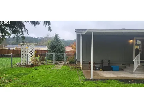 1316 Sunny Court Sutherlin OR 97479