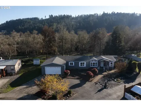 1316 Sunny Court Sutherlin OR 97479