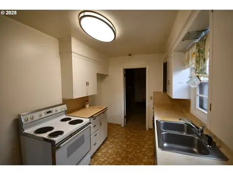 1300 View Court The Dalles OR 97058