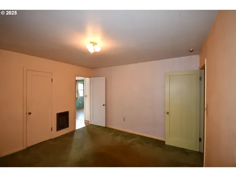 1300 View Court The Dalles OR 97058