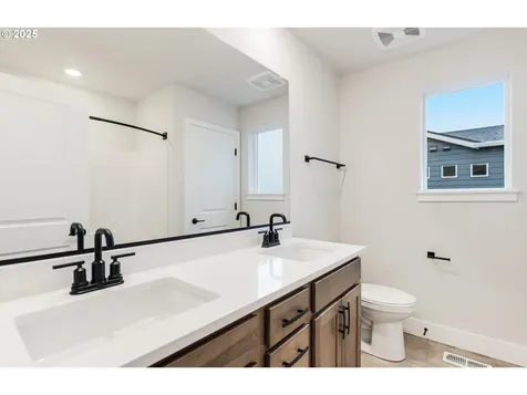3590 W 4th Street Washougal WA 98671