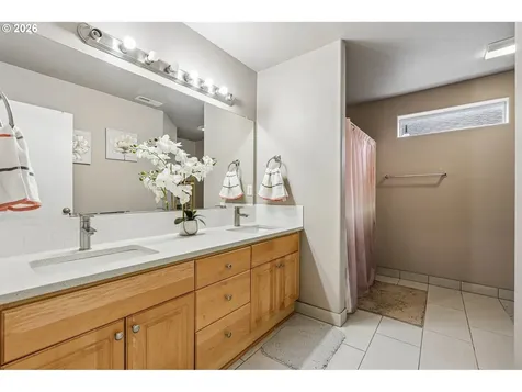 8903 NE 41st Avenue Vancouver WA 98665