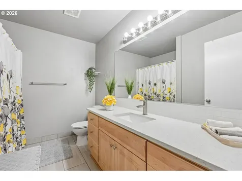 8903 NE 41st Avenue Vancouver WA 98665