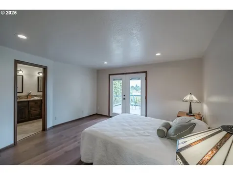 5058 Charleston Drive SE Salem OR 97317