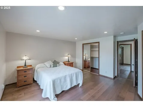 5058 Charleston Drive SE Salem OR 97317