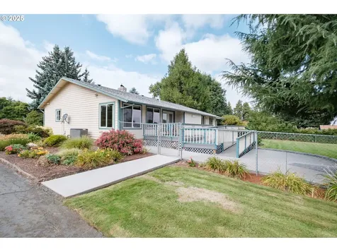 5058 Charleston Drive SE Salem OR 97317