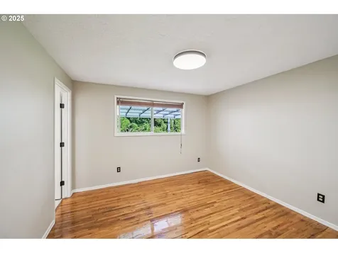 1631 N Clark Street Cornelius OR 97113