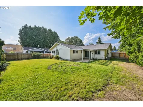 1631 N Clark Street Cornelius OR 97113