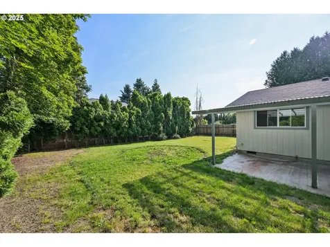 1631 N Clark Street Cornelius OR 97113