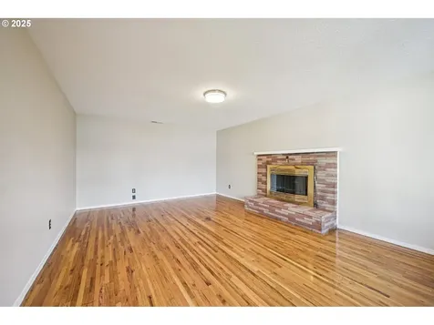 1631 N Clark Street Cornelius OR 97113