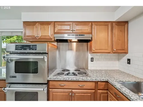 1631 N Clark Street Cornelius OR 97113
