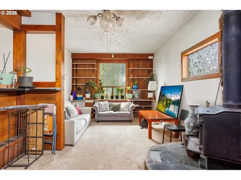 17935 SE Pine Street Portland OR 97233